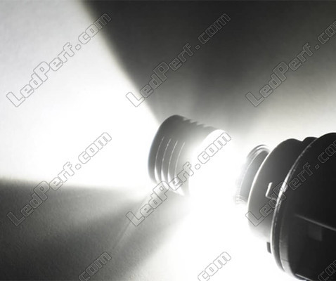 Clever 9145 - H10 bulb with CREE LEDs - white lights