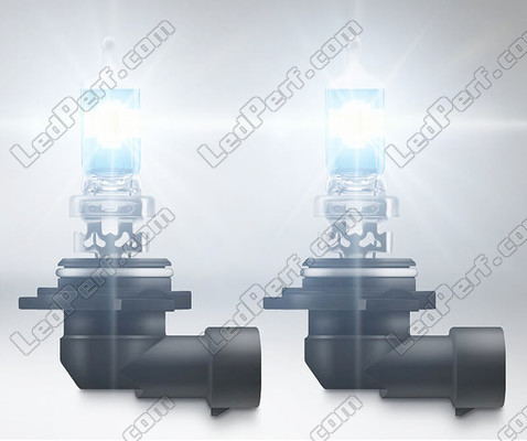 Lighting of a pair of 9006 (HB4) Osram Night Breaker Laser bulbs + 150%