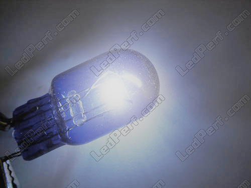 Pack of 2 super white Sidelight bulbs - Xenon White - 7443 - W21