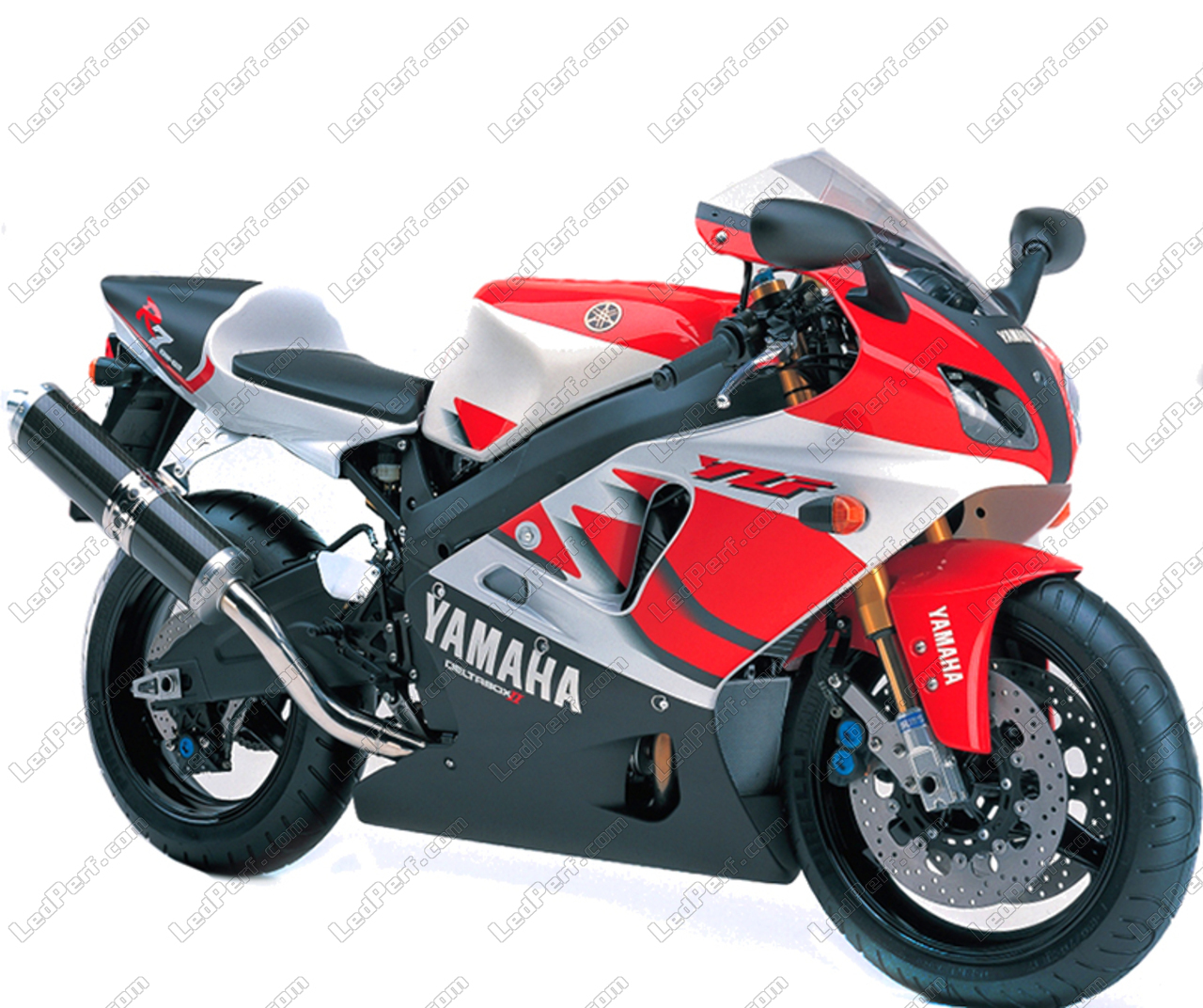 https://www.ledperf.us/images/models/ledperf.com/._1/additional-led-headlights-for-motorcycle-yamaha-yzf-r7-750-long-range_73625.jpg